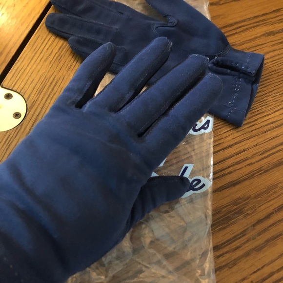 Vintage Accessories - Vintage Navy Blue Gloves